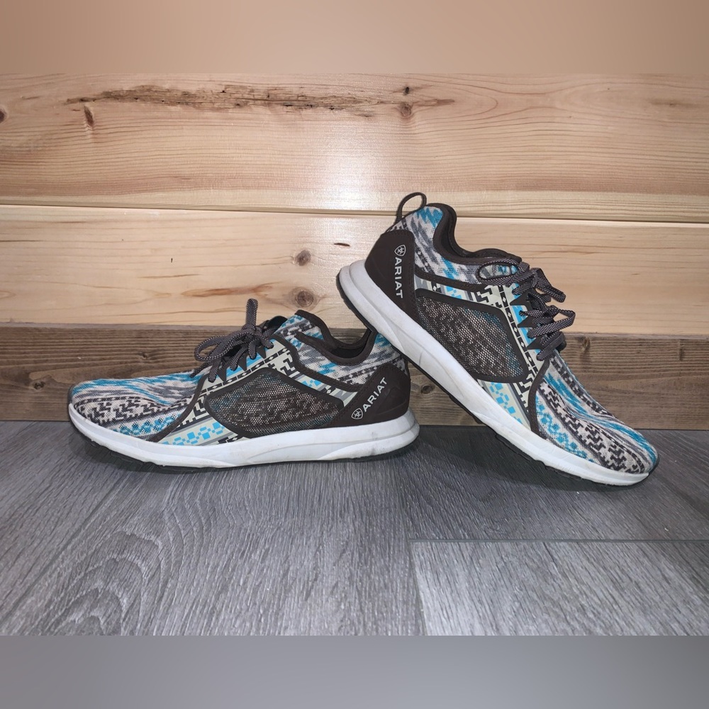 Ariat Fuse tennis shoes